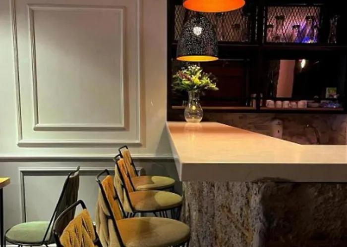 Hotel Mantra Pub And