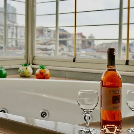 Mantra Pub And Hotel