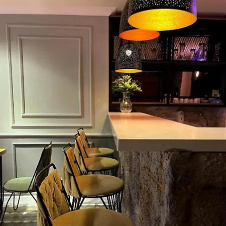 Hotel Mantra Pub And