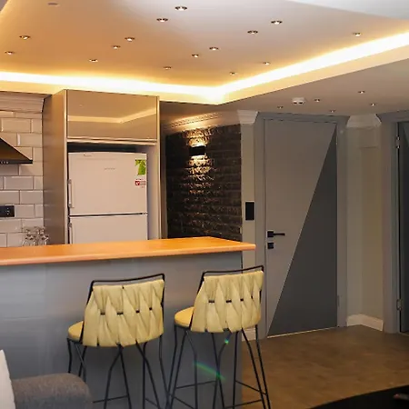 Mantra Pub And Istambul