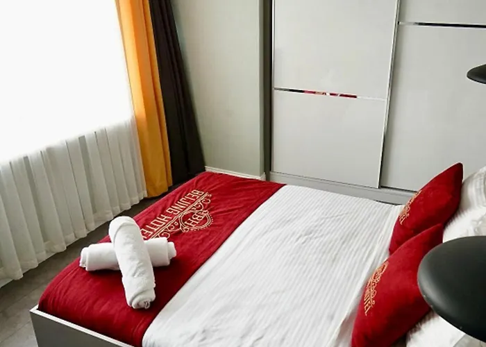 Mantra Pub And Hotel *