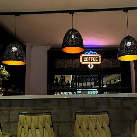 Mantra Pub And